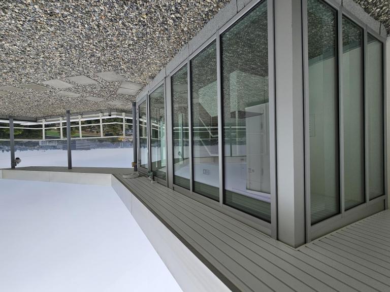 Châssis triple vitrage installés au CERN bâtiment B60