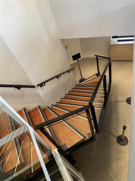 Travaux métalliques sur immeuble de bureaux dans le Rhône (69)