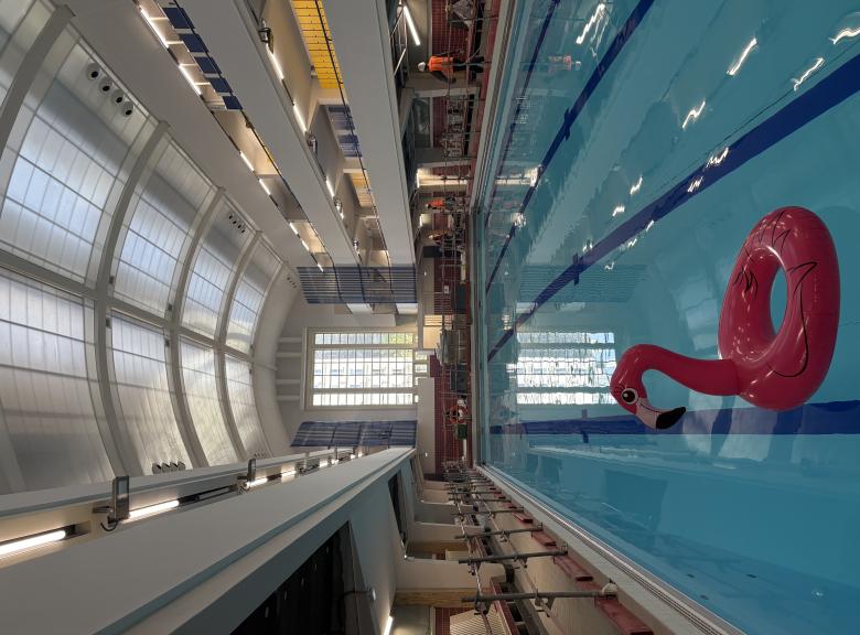 Installation de menuiseries aluminium sur un ERP à Valence, Drôme