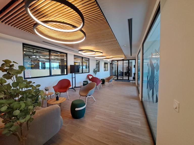 Rénovation et aménagement intérieur Renault Trucks Bourg-en-Bresse