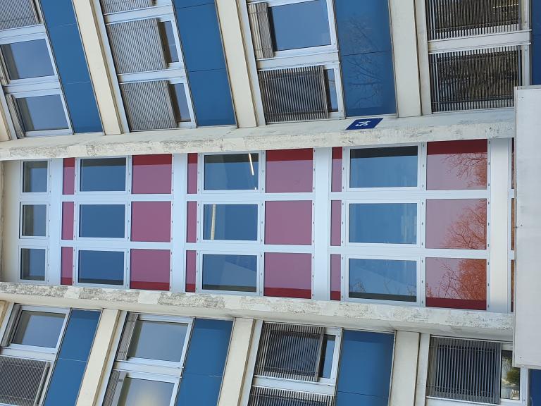 INNEAL châssis ouvrants et sécurité bâtiment 54